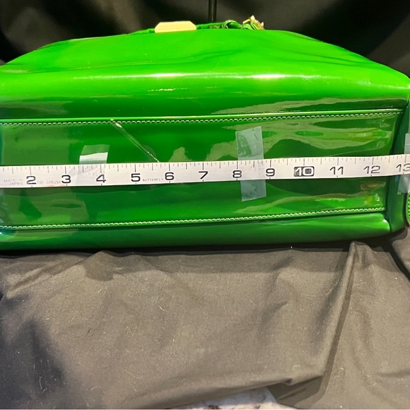 Stunning green purse - Picture 3 of 6